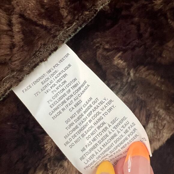 Robert Kitchen Canada Vest Faux Suede Sage Green w Leaf Print Faux Fur Small JL - Picture 7 of 8